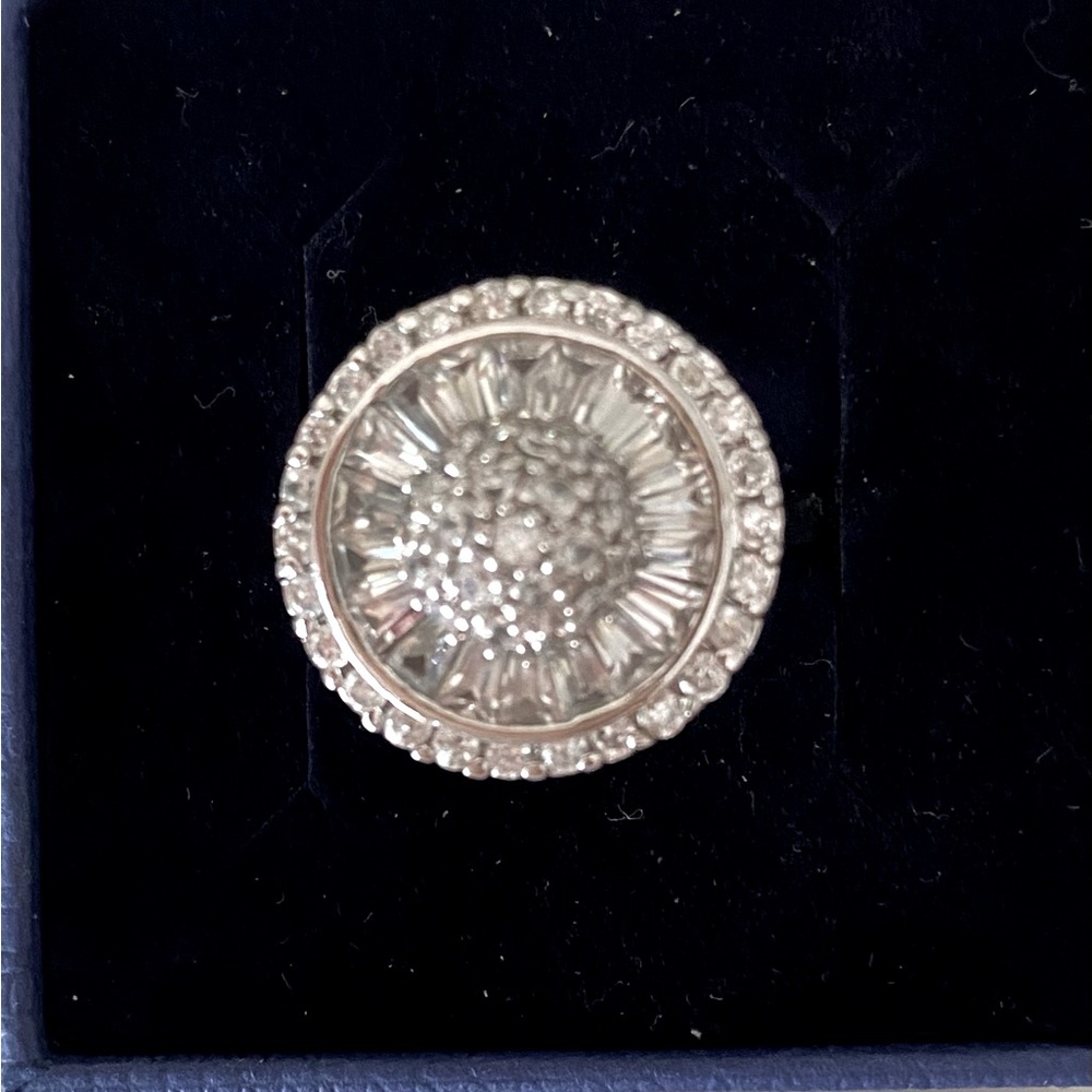 Costume cocktail ring. Size 9